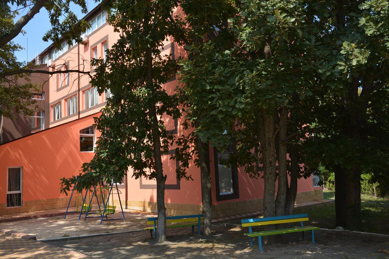 Hotel Neva Kiten  Exterior foto